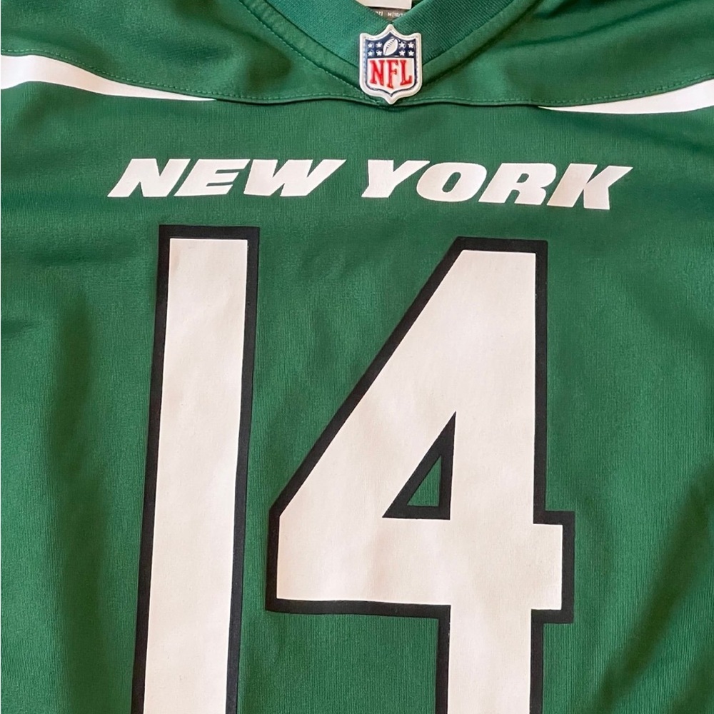 NY Jets - Sam Darnold Jersey - Youth Size M - Picture 3 of 4